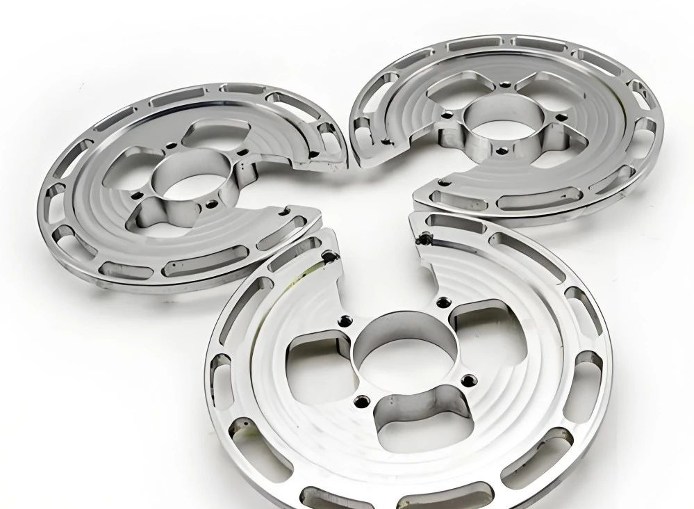 如何定制高精密CNC加工零件？